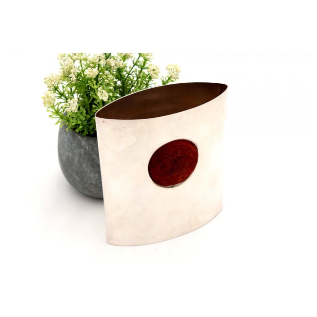 Metal Plain Silver Jug with Circular Frame For Sale - Image 7 of 7