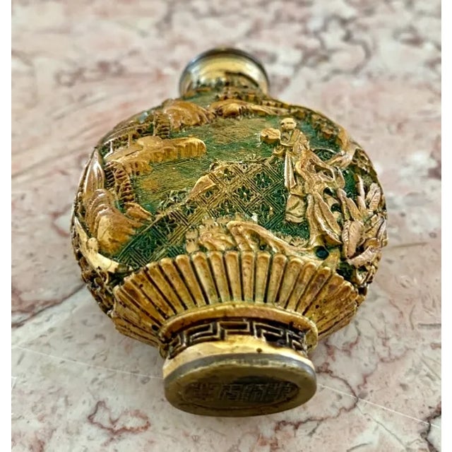 Late 20th Century Finely Detailed Green Chinese Snuff Bottle For Sale - Image 10 of 11