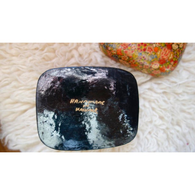 1950s Lacquered Floral Trinket Box, Kashmir For Sale - Image 4 of 5
