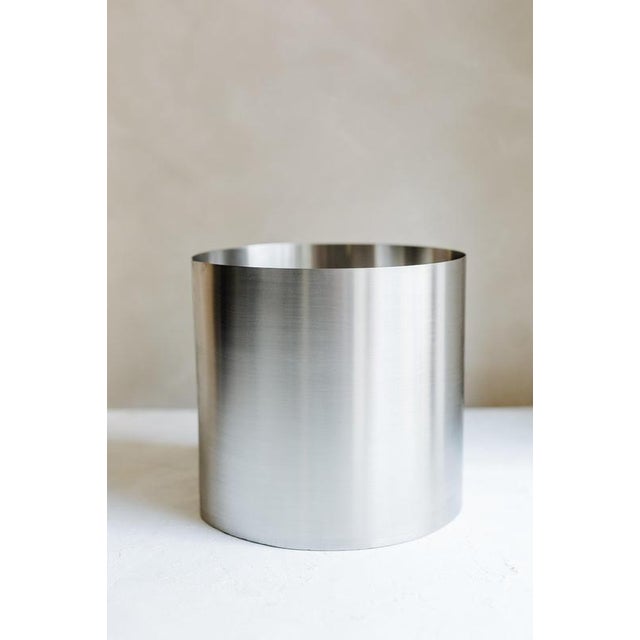 Loto Large Planter in Stainless Steel by form & eisen Dimensions: Ø 32 x H 30 cm. Materials: Stainless steel. Small: ø 14...