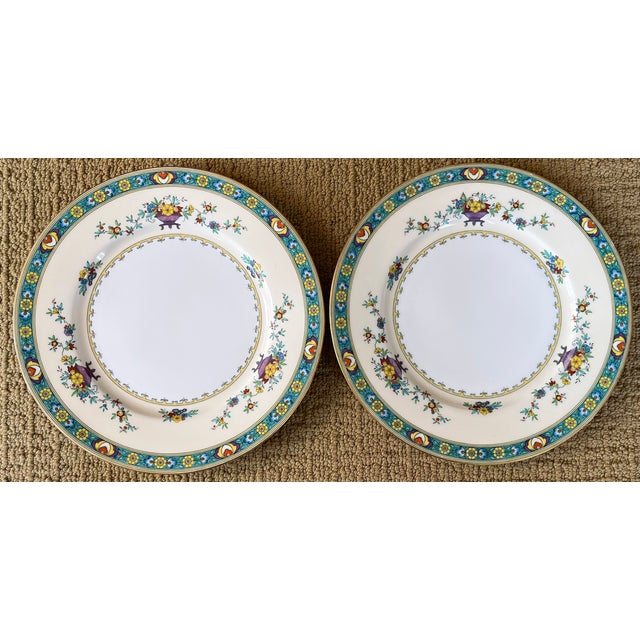 Early 20th Century Minton Porcelain Chinoiserie Dinner Plates Decorated With Vases and Flower Garlands - Set of 9 For Sale - Image 12 of 18
