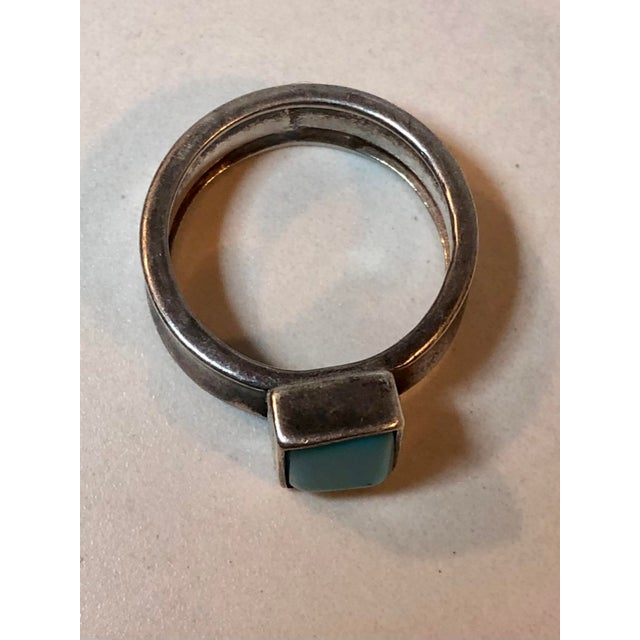 Contemporary Vintage Emerald Cut Turquoise Sterling Ring (Sz 8.75) For Sale - Image 3 of 9