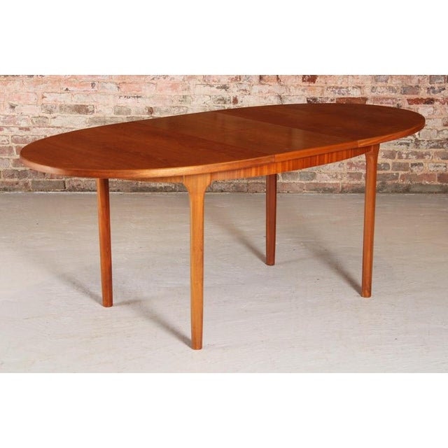 Mid-Century Oval Extending Teak Dining Table by McIntosh, 1960s For Sale - Image 6 of 15