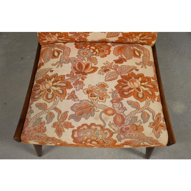 Orange Walnut Lounge Chair by Kroehler Furniture For Sale - Image 8 of 9