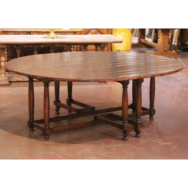 Late 20th Century Guy Chaddock Country Oak Drop-Leaf Gate Leg Dining Table For Sale - Image 4 of 18