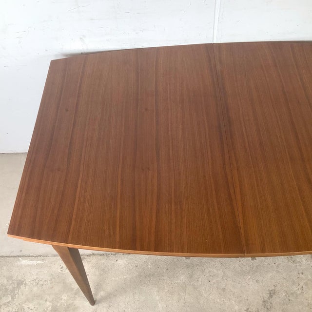 Wood Vintage Mid-Century Modern Walnut Dining Table Attr. Young Manufacturing For Sale - Image 7 of 12