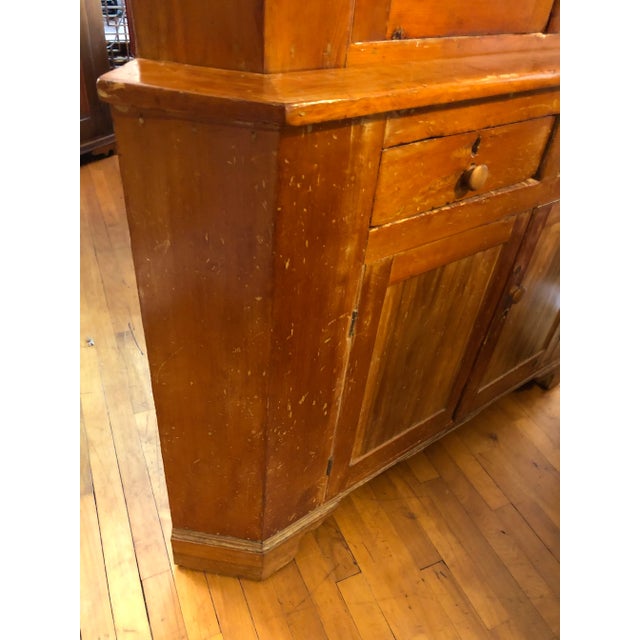 Mid 18th Century Primitiave 2 Piece Pine Corner Cabinet For Sale - Image 6 of 13