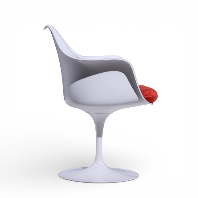 White Eero Saarinen for Knoll Mid Century Tulip Armchair Dining Chair For Sale - Image 8 of 9