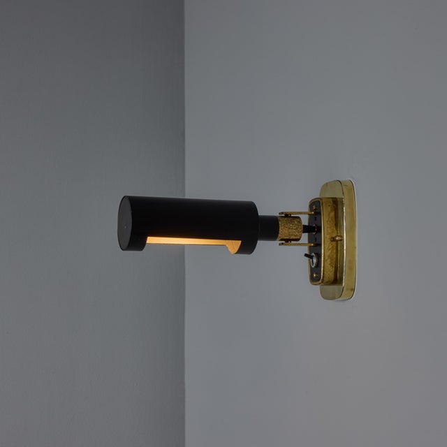 Stilnovo 1960s Stilnovo Model #2134 Articulating Brass and Metal Wall Lamp For Sale - Image 4 of 18