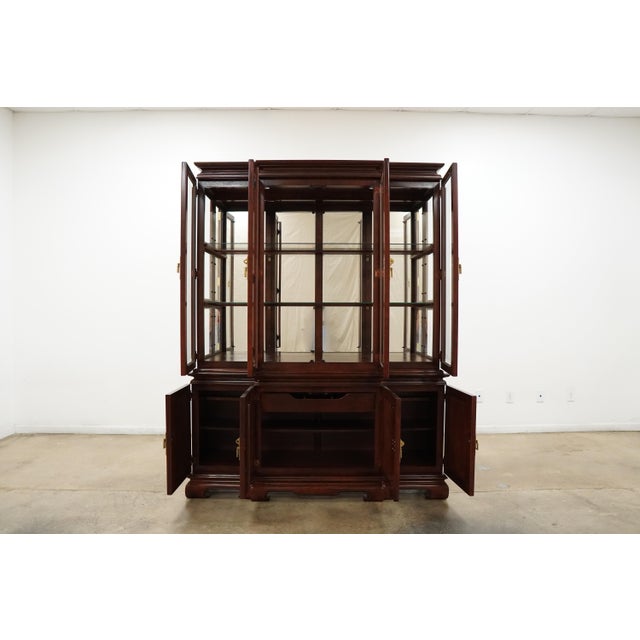 Brown Vintage Universal Furniture Ming-Style Display Cabinet, Attributed For Sale - Image 8 of 16