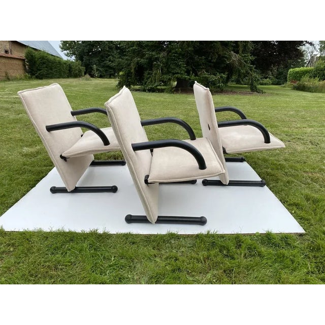 3 chairs very comfortable cream colored fabric. A piece of the iconic 1980. I have official proof of authenticity such as...