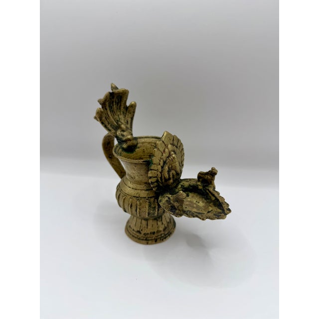 1950s Vintage Himalayan Brass Sukunda-Style Ritual Oil Lamp With Bird Motif For Sale - Image 5 of 7