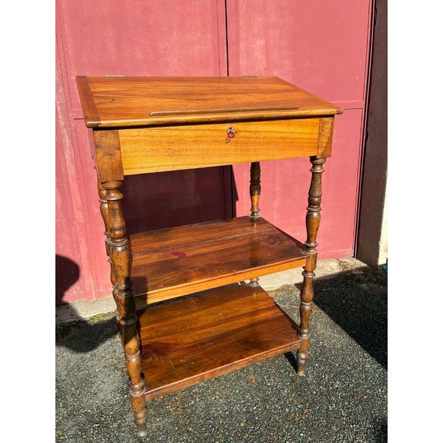 Superb Louis Philippe style wooden (light walnut) desk. Beautifully proportioned and full of character. It comprises: Top...