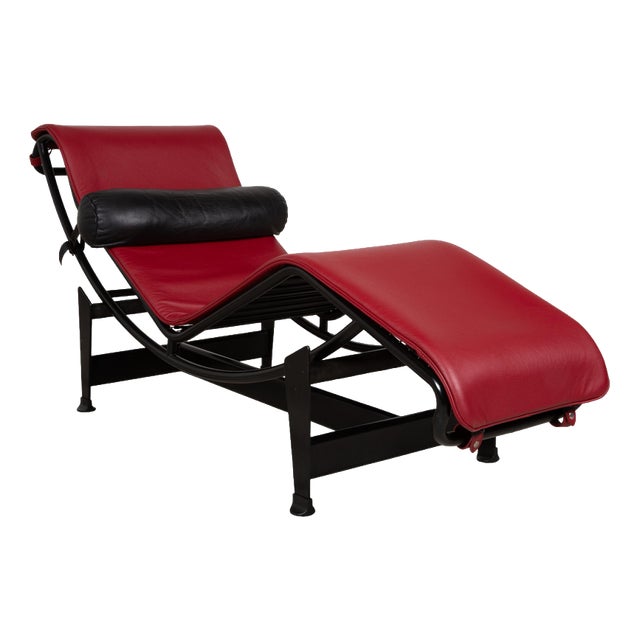 Bauhaus LC 4 Leather Chaise Lounge in Red by Le Corbusier for Cassina For Sale