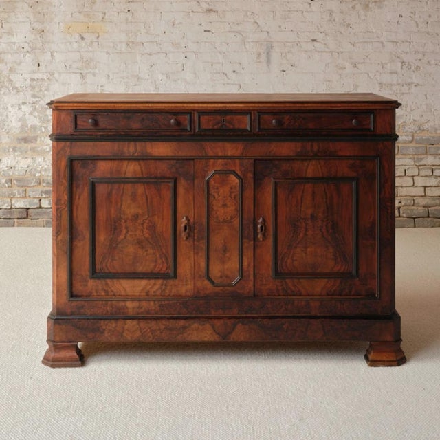 French Late 19th Century French Walnut Buffet (A) For Sale - Image 3 of 12