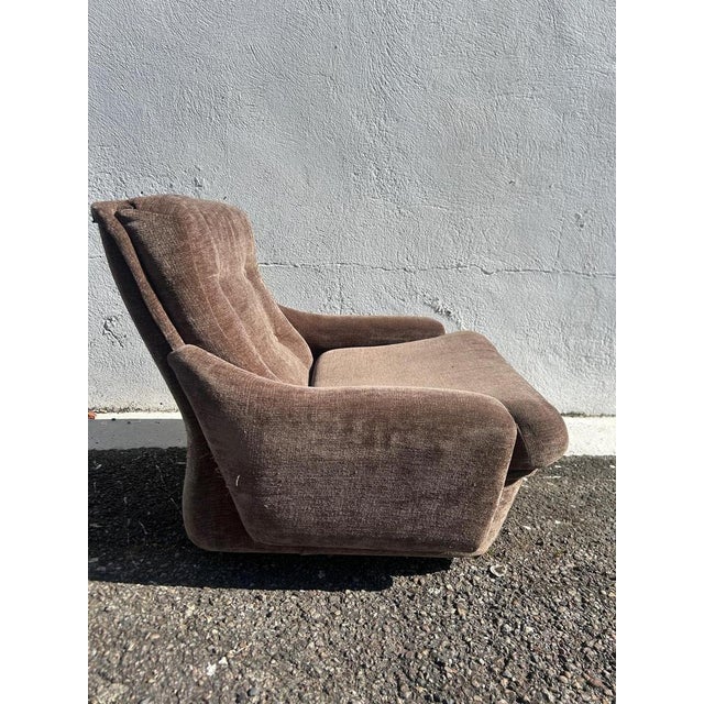 Set of Armchair and Ottoman for Airborne For Sale - Image 6 of 18