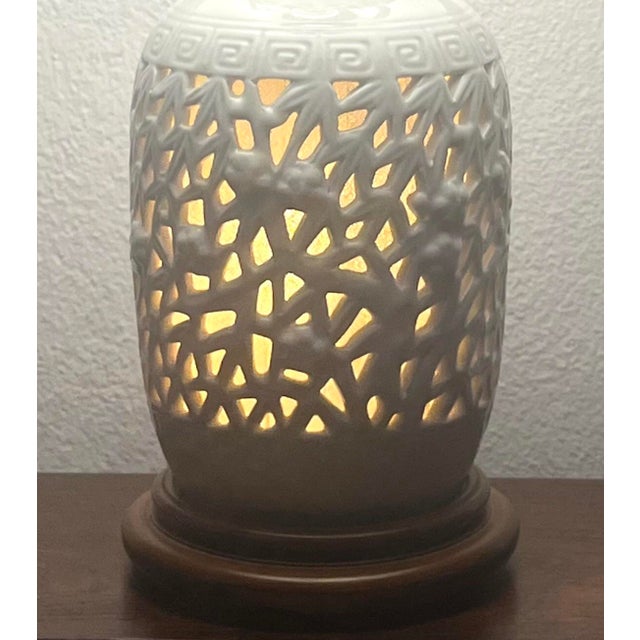 Wood Mid Century Chinoiserie Blanc De Chine Bedside Table Lamp Doubles as a Nightlight For Sale - Image 7 of 9