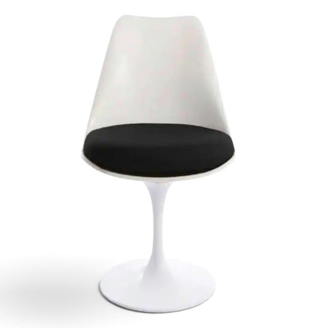 Mid-Century Modern 1970s Four Swivel Tulip Chairs With Cushioned Seat and Curved Backrest For Sale - Image 3 of 6