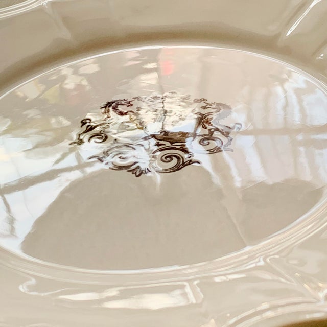 Rare Niderviller Faience Plates – French Elegance & Heritage French Faience Niderviller France Dinner Service Coat of Arms - 20 Pieces For Sale - Image 9 of 10