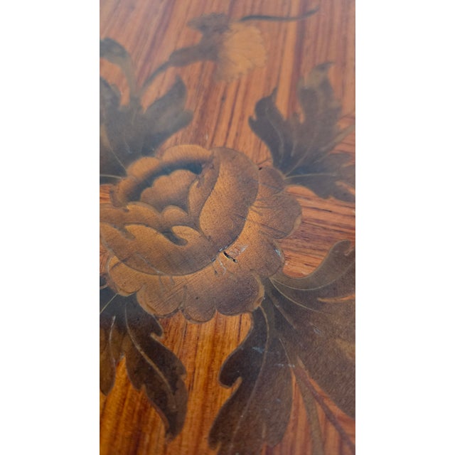 Vintage French-Style Floral Marquetry Nightstands With Turned Legs — A Pair For Sale - Image 16 of 18
