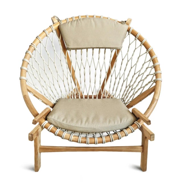 Round outside chair discount