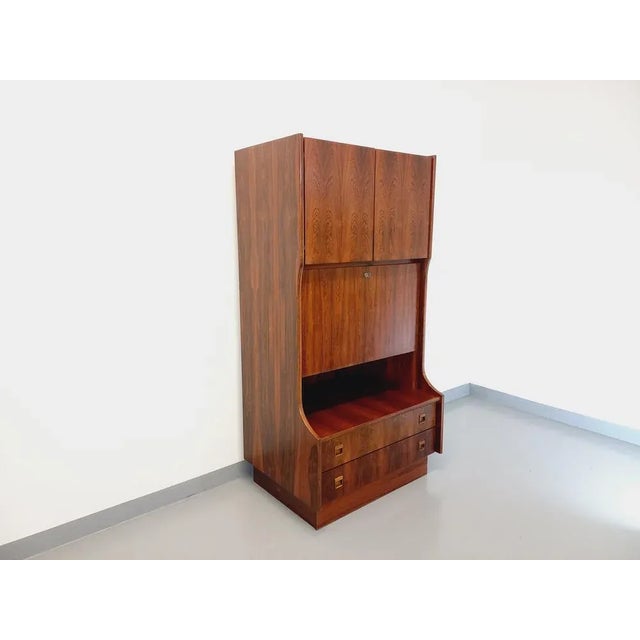 Vintage High Storage Unit in Rosewood, 1960s For Sale - Image 11 of 11