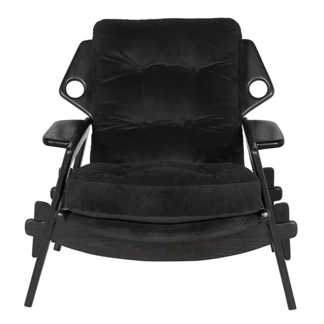 The Pax Chair is a masterclass in design and comfort. Its generous dimensions, plush CFC Performance Velvet upholstery,...