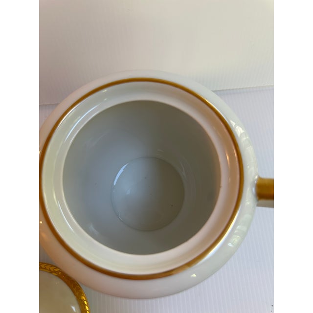 Vintage 1950s Limoges France Creamer and Sugar Bowl With Lid by Cenpor in Classic White and Gold Trim Set For Sale - Image 16 of 16