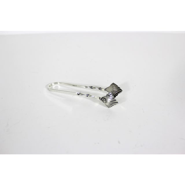 Early 20th Century Vintage Sterling Silver Shell or Leaf Sugar or Ice Tongs Bar Cart Styling BonBon Hallmark For Sale - Image 5 of 12