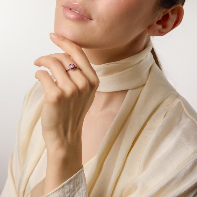 Early 20th Century 1930s Art Deco Inspired Old Mine Cut Diamond Ruby Target Platinum Ring, Size 6.25 For Sale - Image 5 of 6