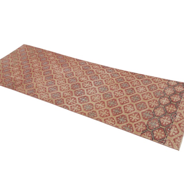 1950s Vintage Turkish Rug, Beige Field With Red Diamond Geometric Motifs - Rug & Kilim For Sale - Image 5 of 8