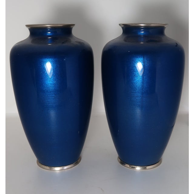 Early 20th Century Pair of Antique Japanese Cloisonné Cobalt Blue Enamel Vases With Cherry Blossom and Foliage Motif. For Sale - Image 5 of 8