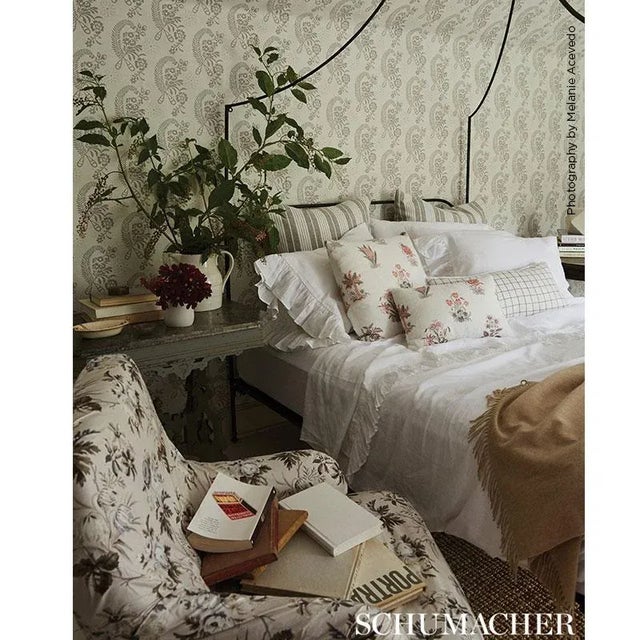 Cecil Chintz is a gorgeous medium-scaled floral chintz, notable for its painterly blooms and unusual color combinations....