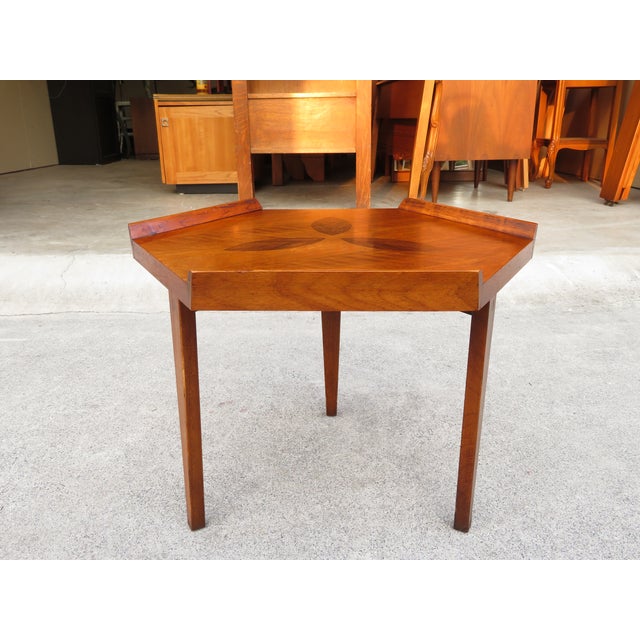 Mid Century Modern Lane Altavista Walnut Hexagon 3 Leg Side Table W/ Inlay For Sale - Image 11 of 15