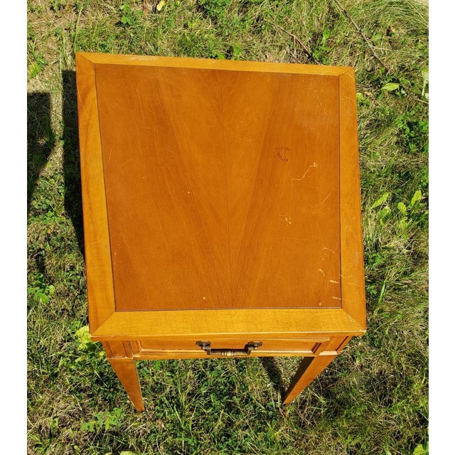 Brown Late 19th Century Hekman Furniture Mid-Century Modern Wedge Wood Side Table With Single Drawer For Sale - Image 8 of 11