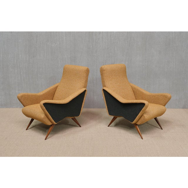 Turin School Armchairs in Walnut and Ochre & Dark Green Bouclé, Italy, 1950s, Set of 2 For Sale - Image 4 of 18