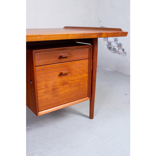 Wood Mid-Century Danish Model 207 Desk in Teak by Arne Vodder for Sibast, 1960s For Sale - Image 7 of 18