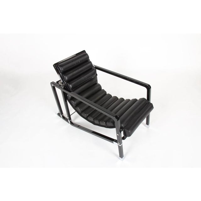 Transat Lounge Chair in Black Leather by Eileen Gray for Ecart International, 1980s For Sale - Image 6 of 12