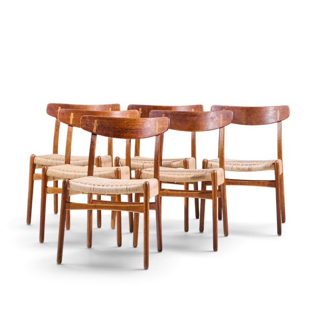 Mid-Century Modern Hans Wegner for Carl Hansen & Son Ch23 Mid Century Danish Teak, Oak Dining Chairs - Set of 6 For Sale - Image 3 of 10