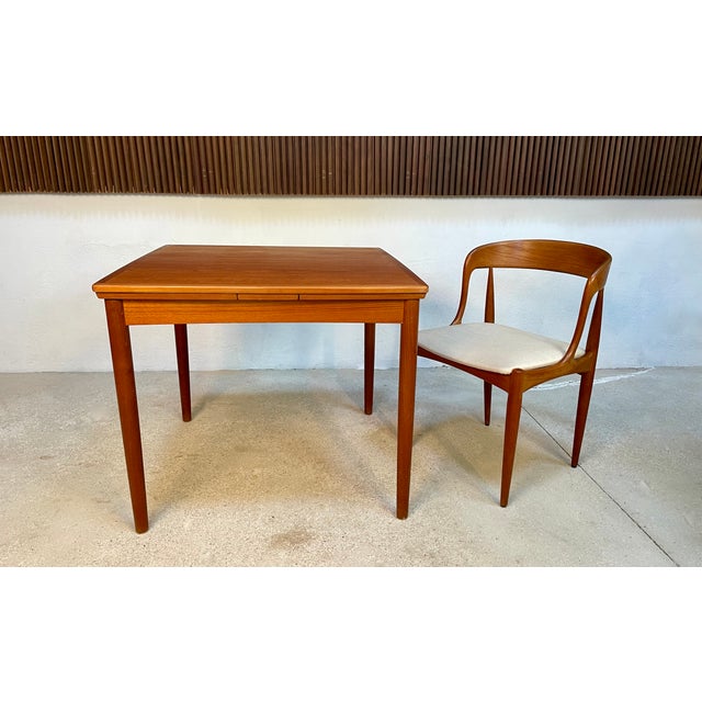 Danish Extendable Square Teak Dining Table with Curved Edges by Poul Hundevad for Hundevad & Co., 1960s For Sale - Image 9 of 17