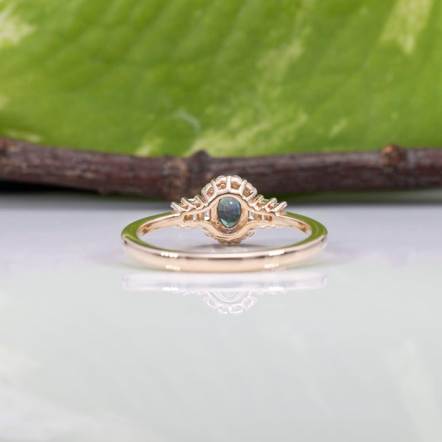 Alexandrite Ring With Earth-Mined Diamond Accents in Solid 14k Gold, 5x3.5mm For Sale - Image 11 of 12