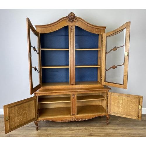 Vintage French Louis XIV Style Oak Display Cabinet For Sale - Image 12 of 13