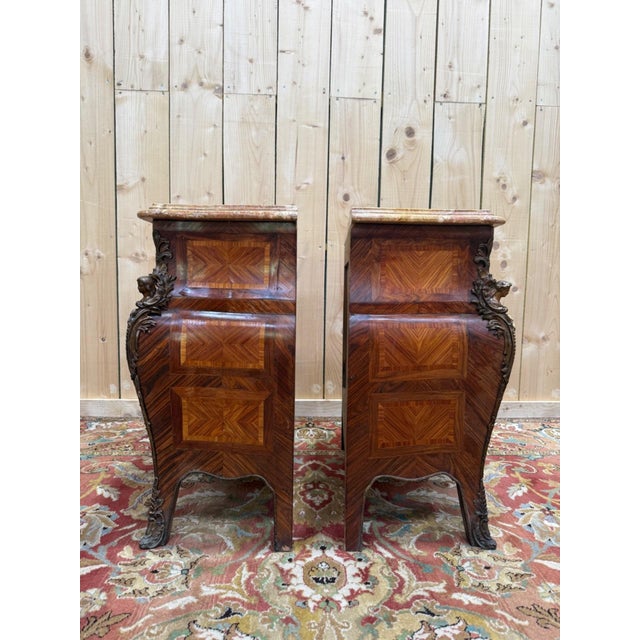1950s Small Louis XV Style Marquetry and Marble Bombé Chests of Drawers, 1950s, Set of 2 For Sale - Image 5 of 8