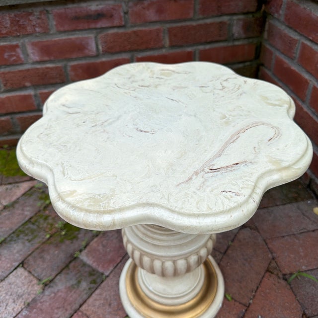 Vintage Hollywood Regency Faux-Marble Scalloped Side Table For Sale In Milwaukee - Image 6 of 9