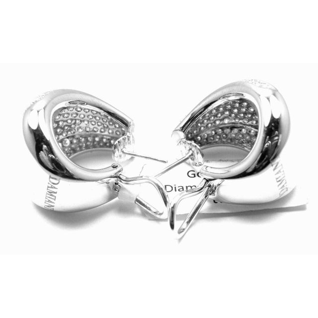 Damiani Da Definire 18k White Gold 3.09ct Diamond Earrings. Retail: $22,900, Pair For Sale - Image 10 of 12