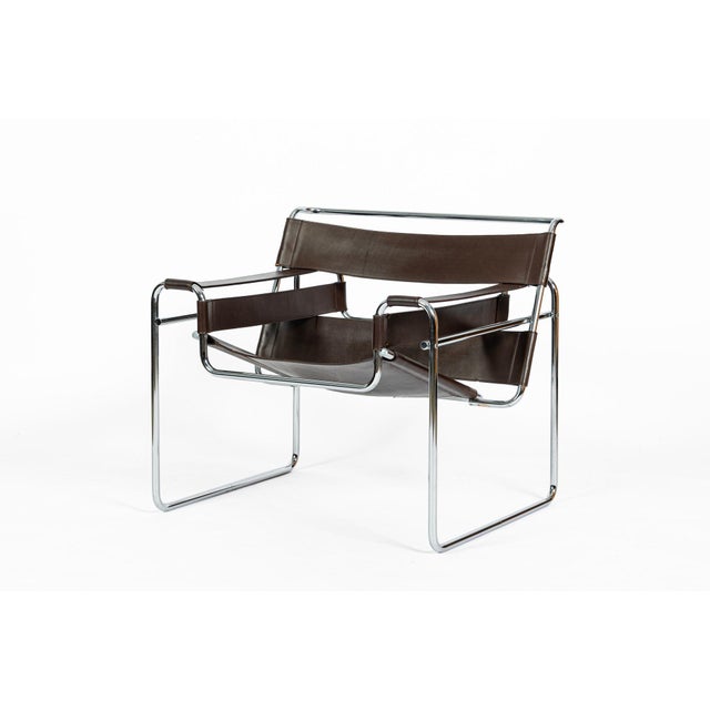 This vintage mid-century modern Wassily lounge chair designed by Marcel Breuer for Stendig was produced during the 1960s....