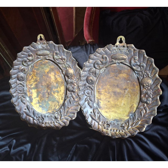 Metal C1820 British Georgian Brass Repousse Mirrored Candle Wall Sconces a - Pair For Sale - Image 7 of 8