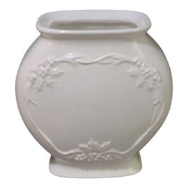 Example of Adam Pfaltzgraff Decor
