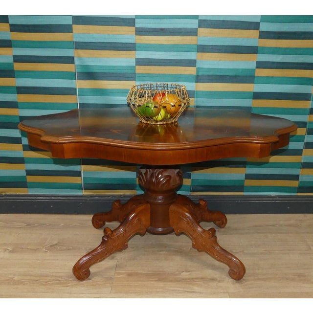 Oval Coffee Table with Inlays in the style of Chippendale, 1960s For Sale - Image 4 of 13