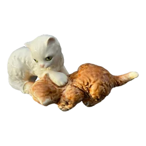 Goebel Kitties Playing Figurine Circa 1949-1990